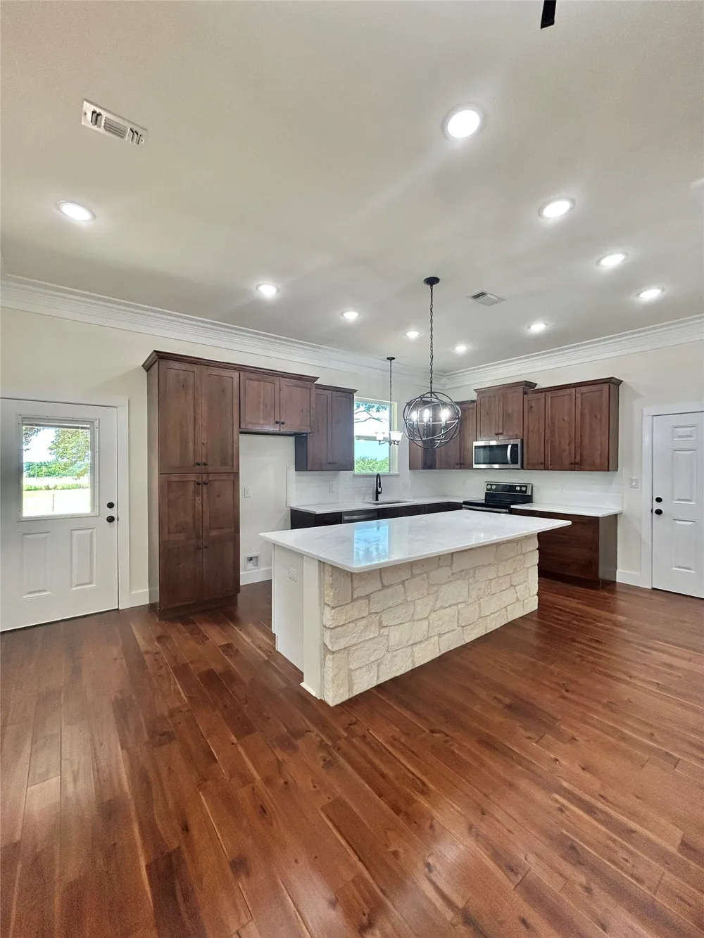 191 county road 123 Gainesville, TX 76240