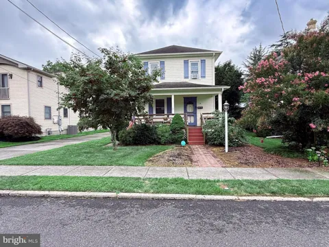 15 ELM AVENUE