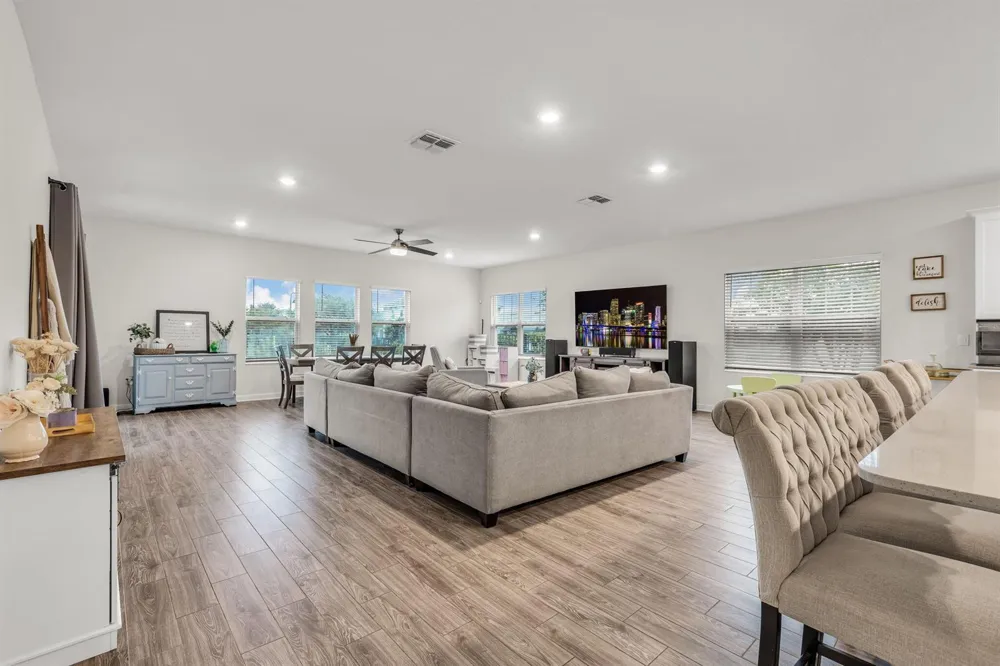 12175 Imaginary Way Orlando, FL 32832