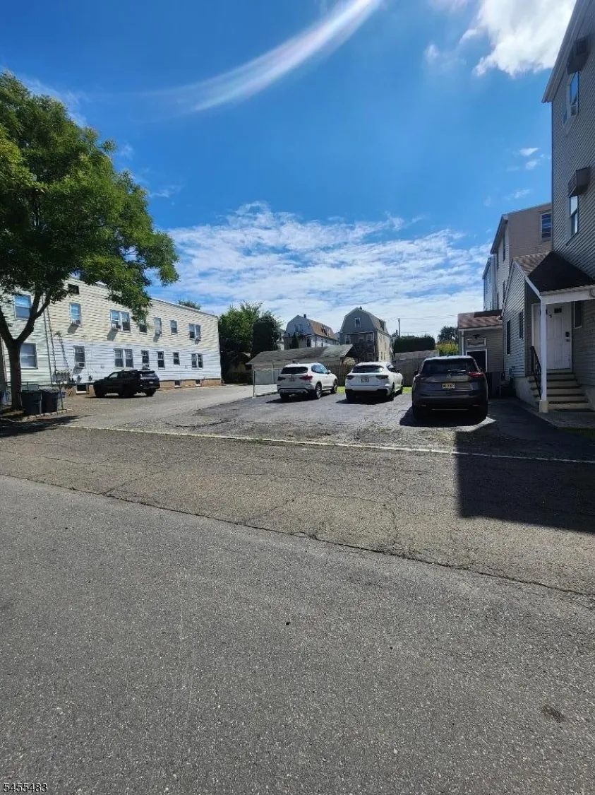 64 James St Bloomfield, NJ 07003