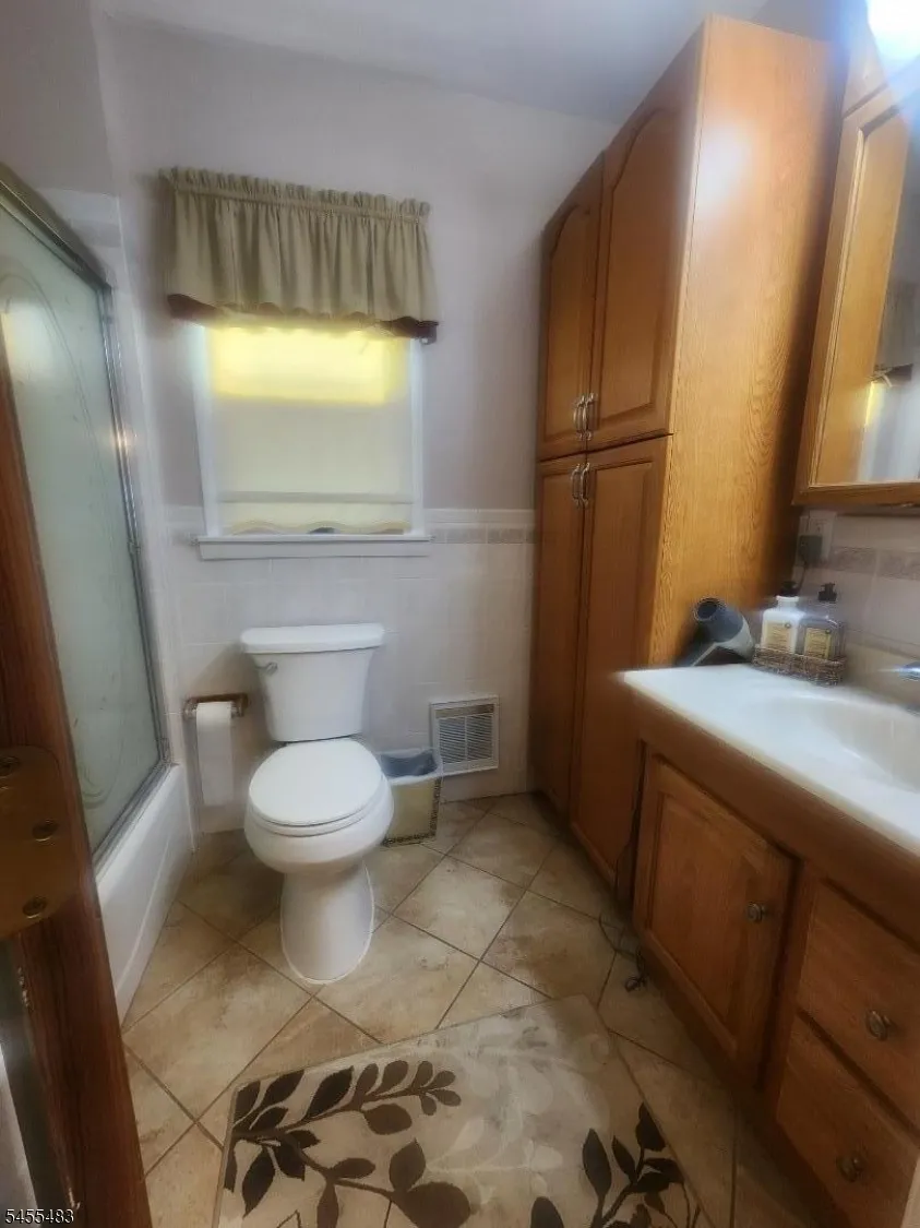 64 James St Bloomfield, NJ 07003