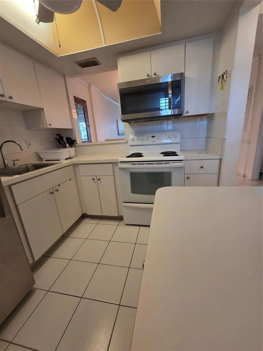 1333 E Hallandale Beach Boulevard #305 Hallandale Beach, FL 33009