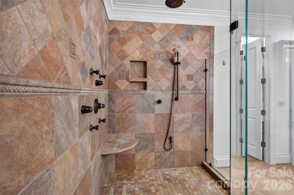 851 Sunlight Ridge Drive Hendersonville, NC 28792
