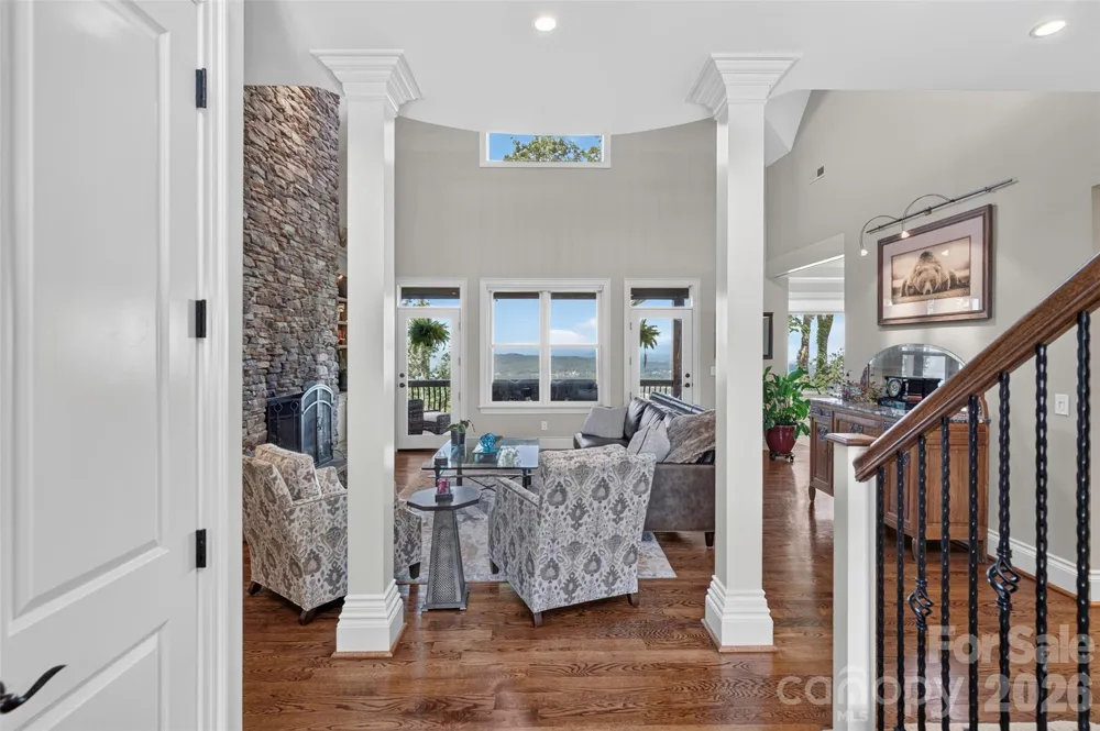 851 Sunlight Ridge Drive Hendersonville, NC 28792