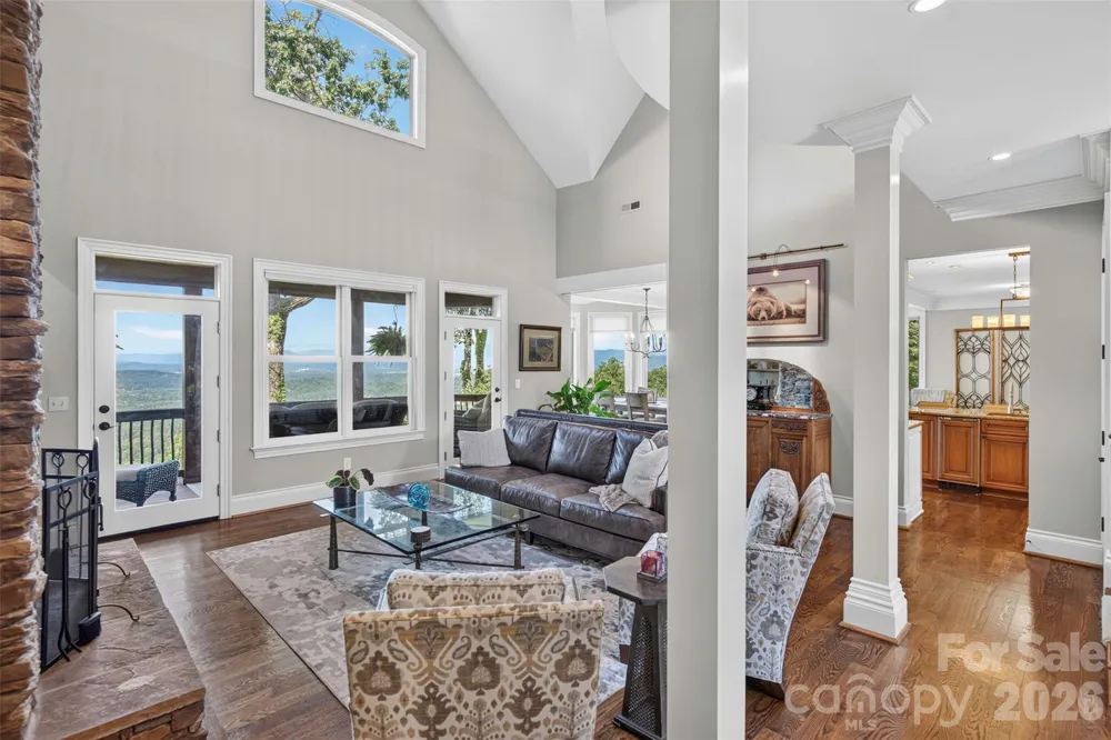 851 Sunlight Ridge Drive Hendersonville, NC 28792