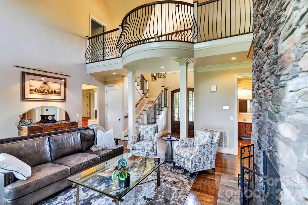 851 Sunlight Ridge Drive Hendersonville, NC 28792
