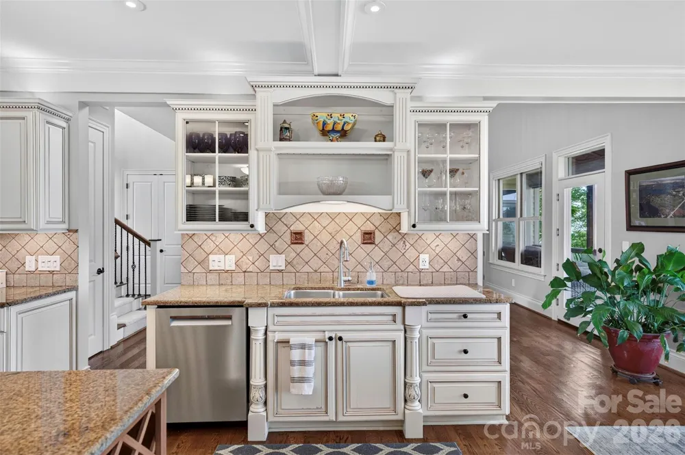 851 Sunlight Ridge Drive Hendersonville, NC 28792
