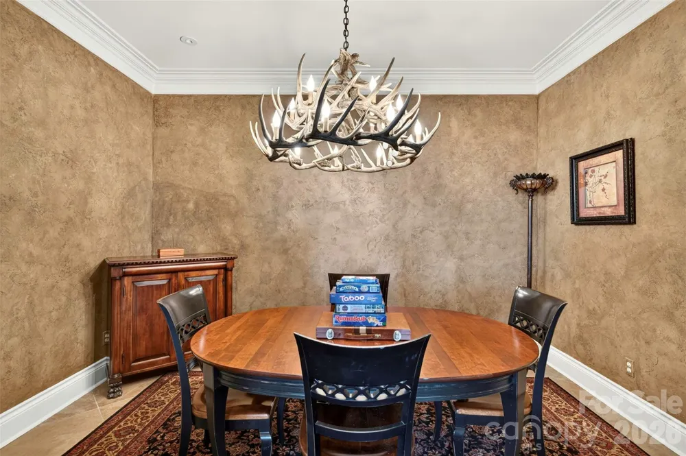 851 Sunlight Ridge Drive Hendersonville, NC 28792