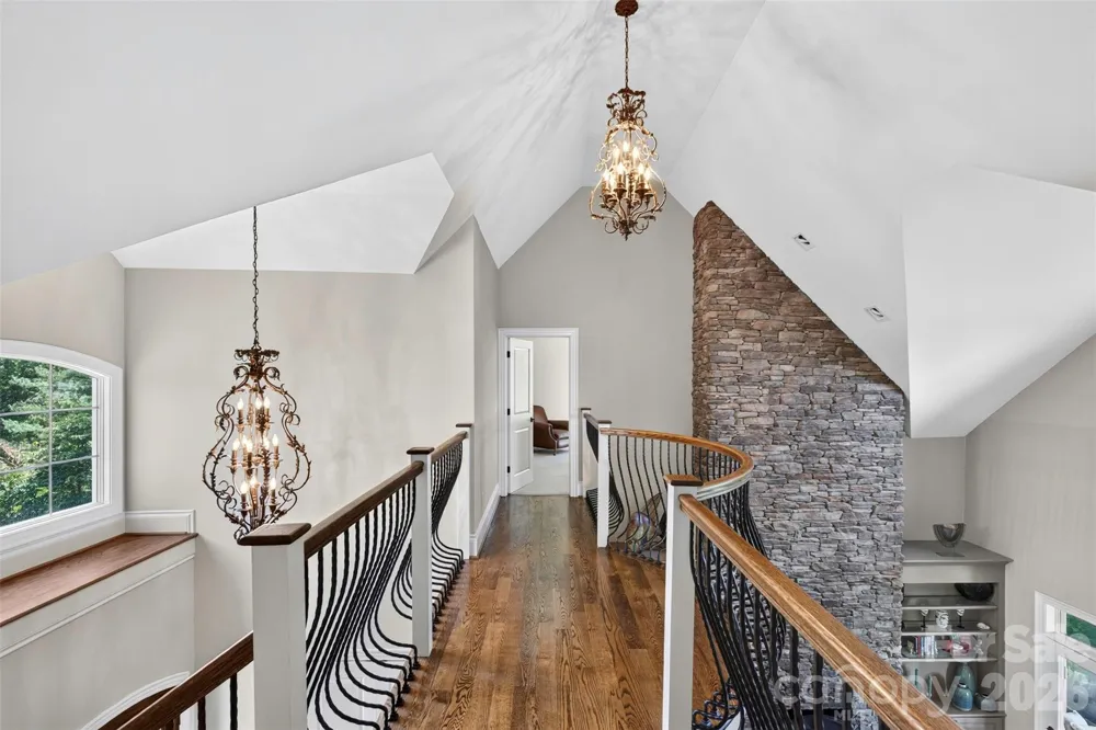 851 Sunlight Ridge Drive Hendersonville, NC 28792