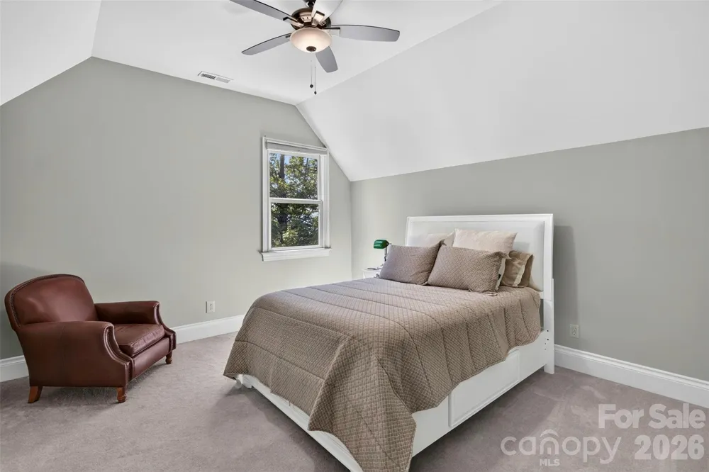 851 Sunlight Ridge Drive Hendersonville, NC 28792