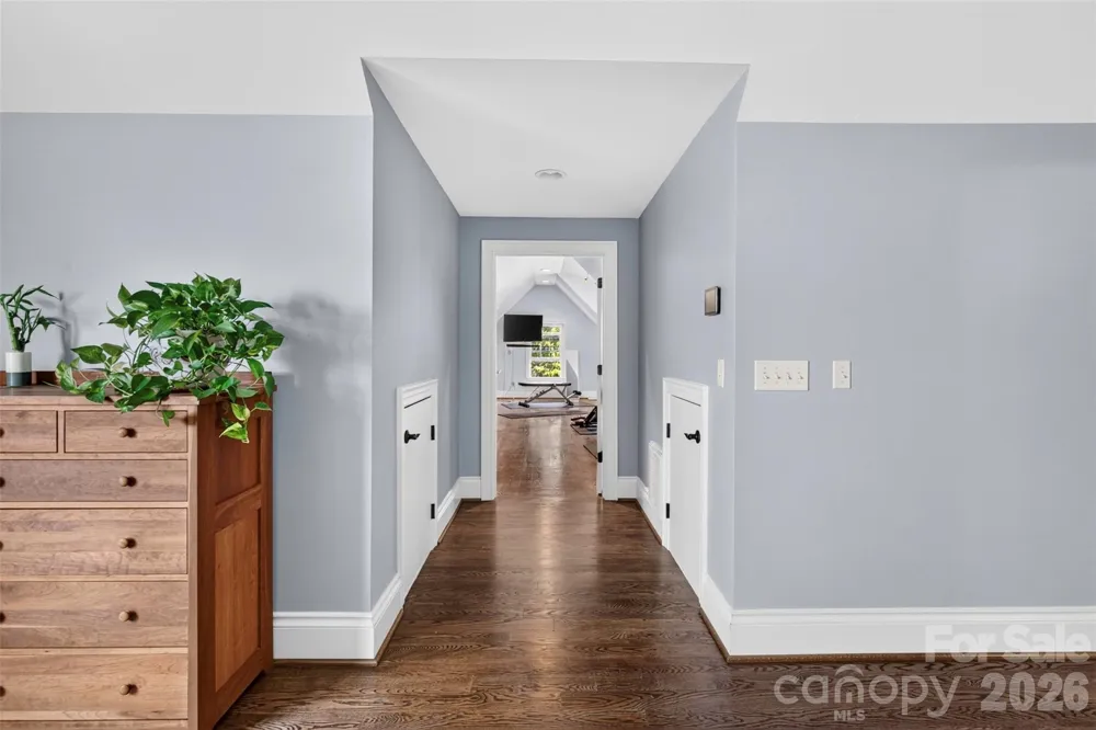 851 Sunlight Ridge Drive Hendersonville, NC 28792