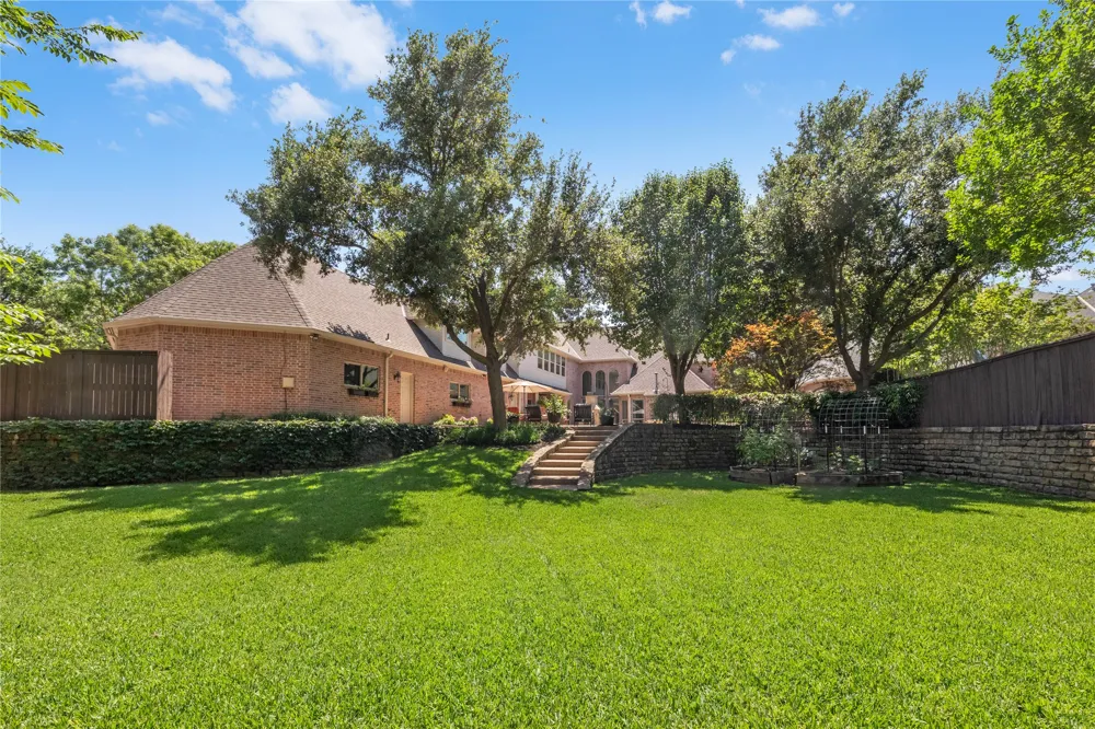 215 Bent Creek Court Southlake, TX 76092