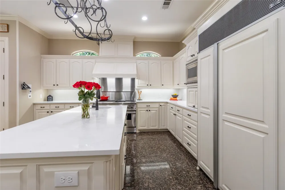 215 Bent Creek Court Southlake, TX 76092