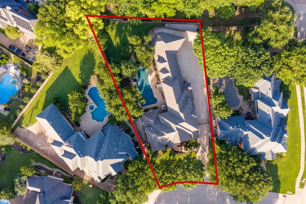 215 Bent Creek Court Southlake, TX 76092