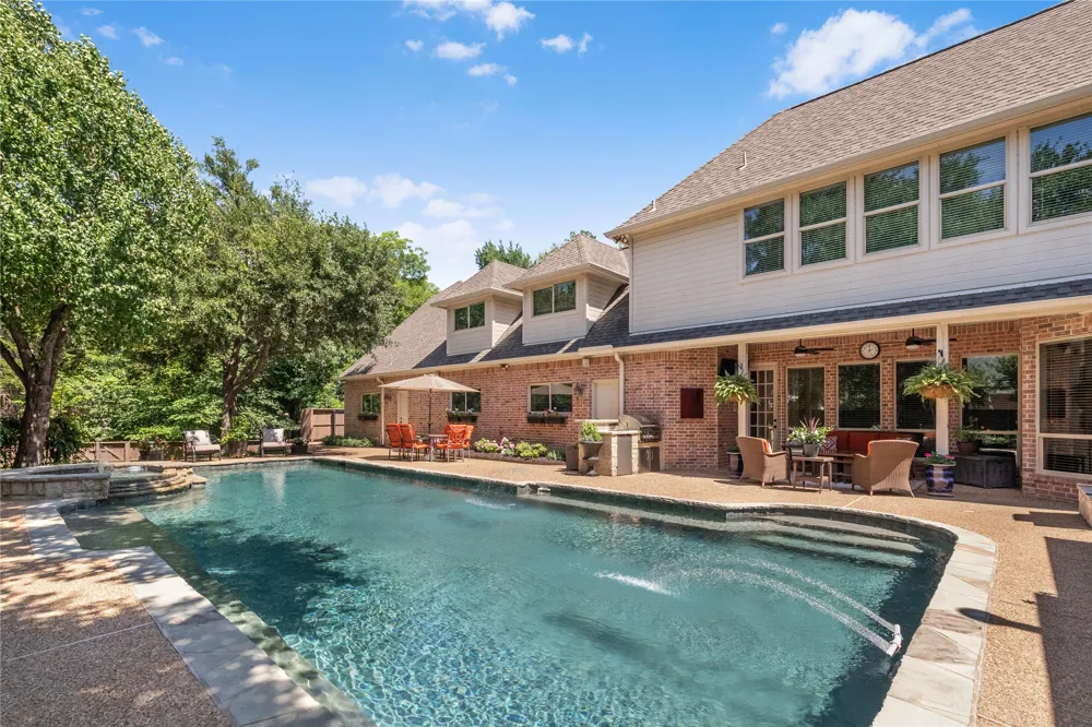 215 Bent Creek Court Southlake, TX 76092
