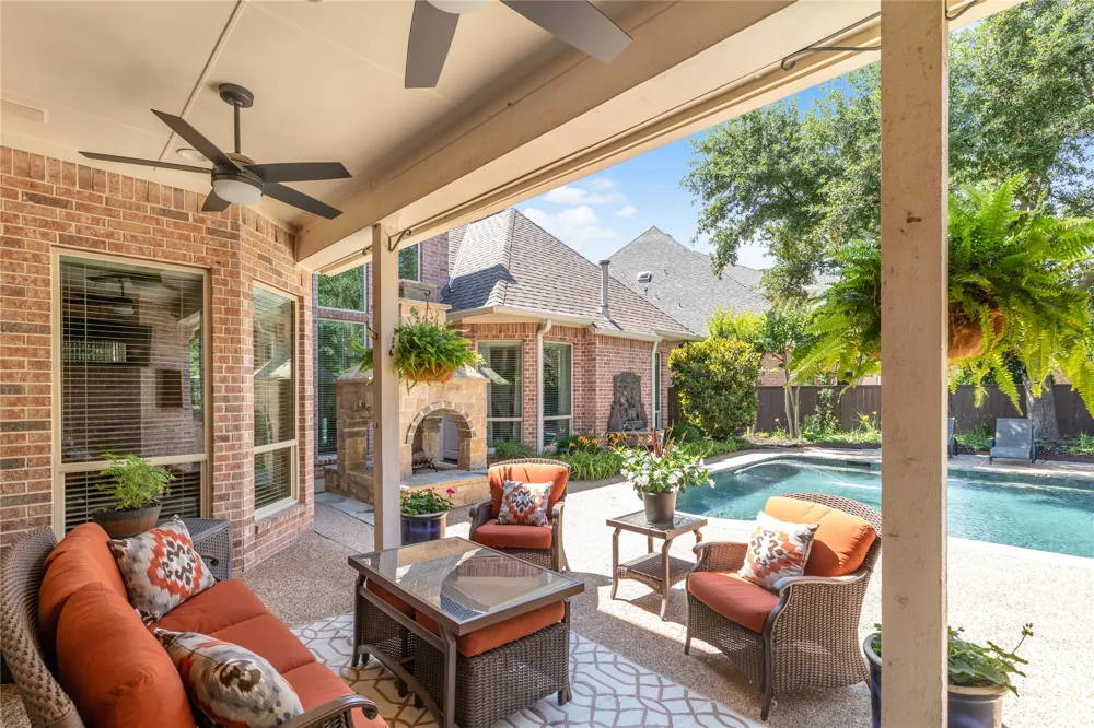 215 Bent Creek Court Southlake, TX 76092