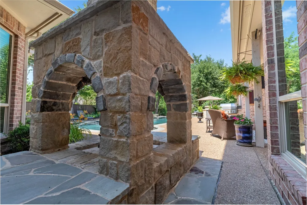 215 Bent Creek Court Southlake, TX 76092
