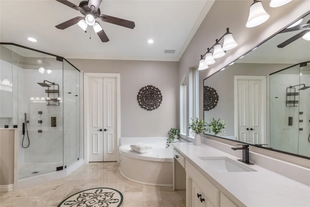 215 Bent Creek Court Southlake, TX 76092