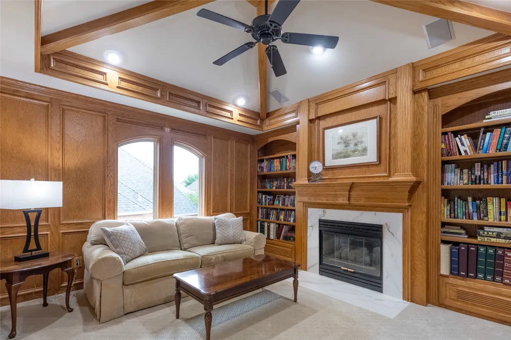 215 Bent Creek Court Southlake, TX 76092