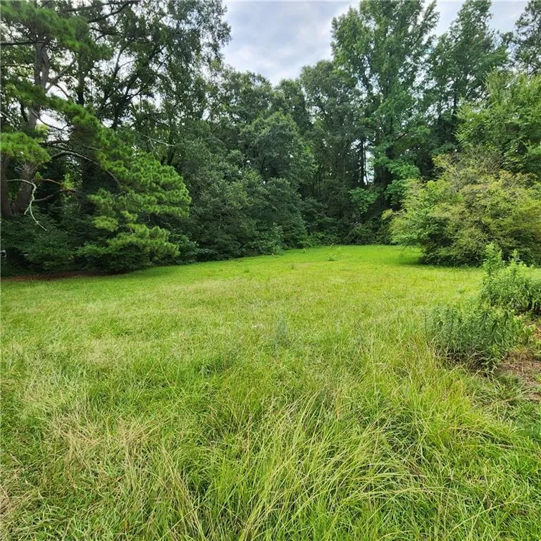 5300 Flakes Mill Road Ellenwood, GA 30294