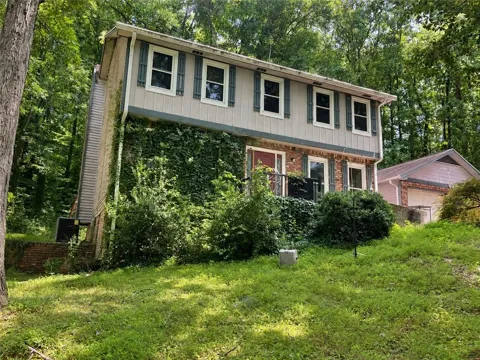 2384 Forest Green Drive