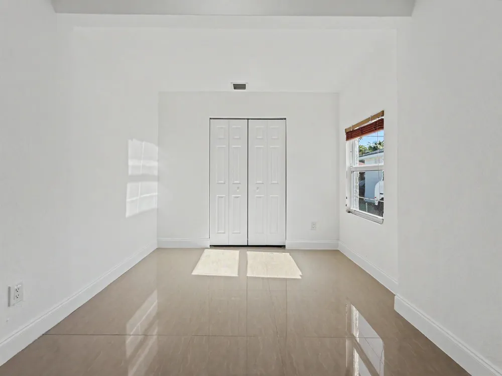 1880 NW 65TH STREET Miami, FL 33147