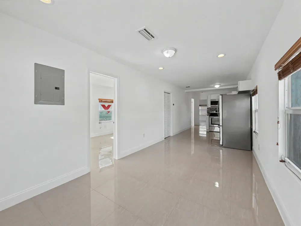 1880 NW 65TH STREET Miami, FL 33147