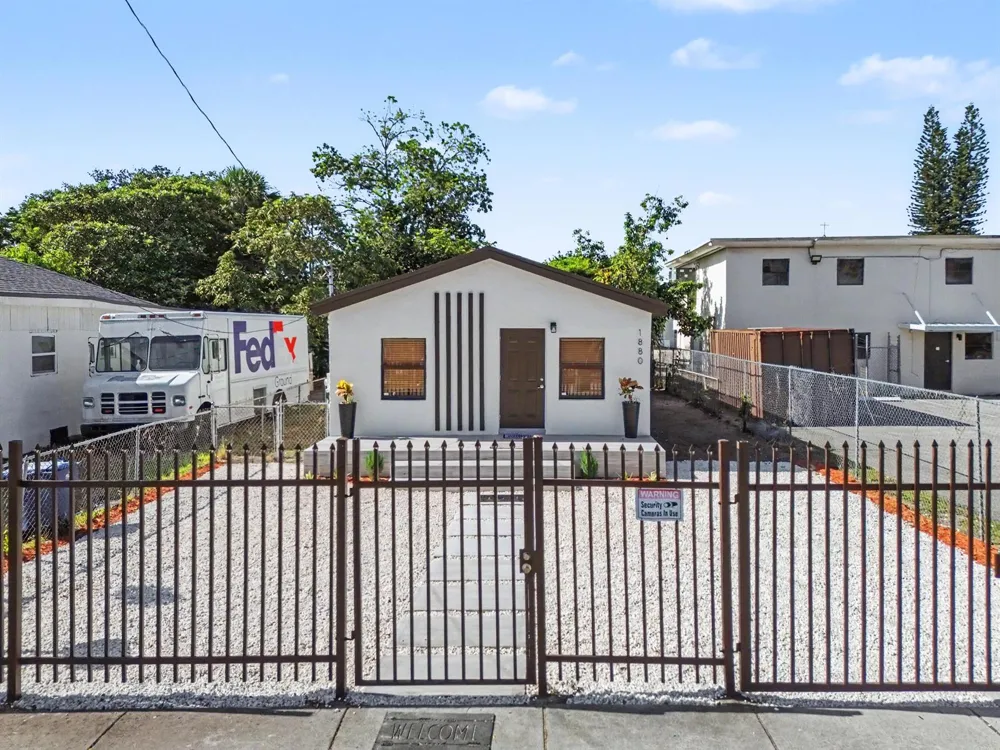 1880 NW 65TH STREET Miami, FL 33147