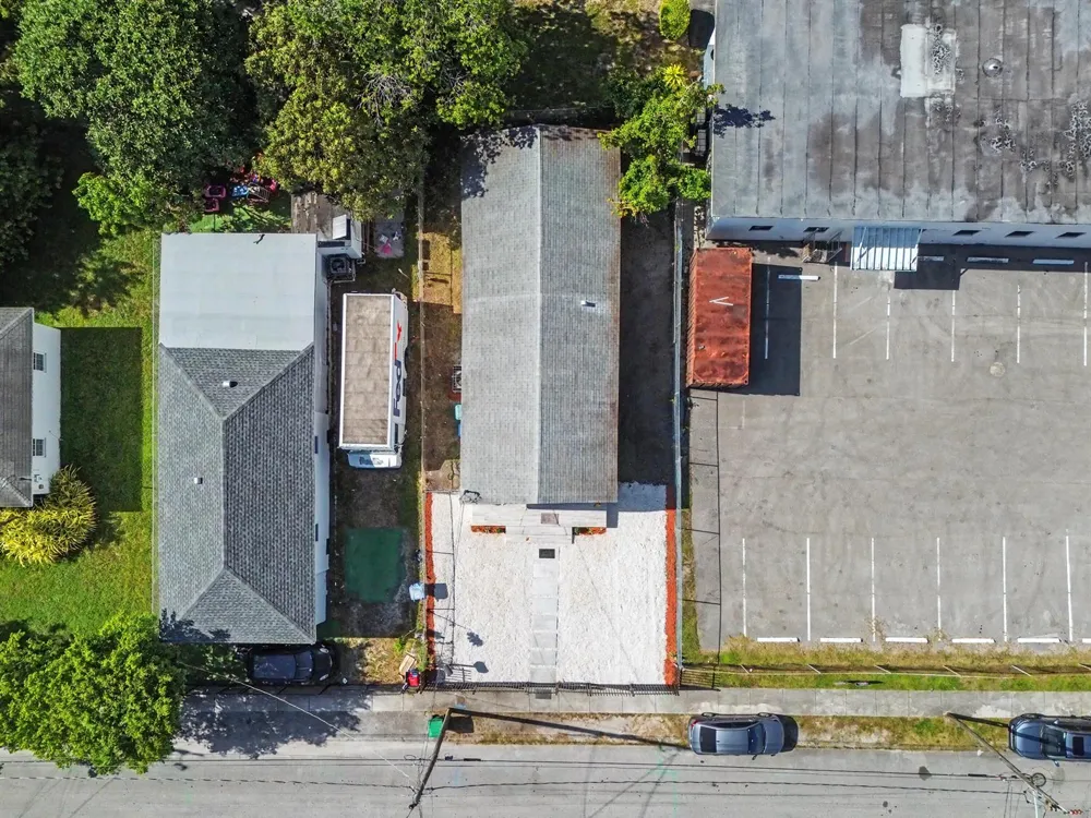 1880 NW 65TH STREET Miami, FL 33147