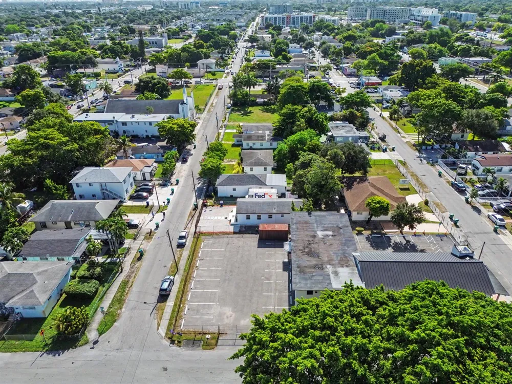 1880 NW 65TH STREET Miami, FL 33147