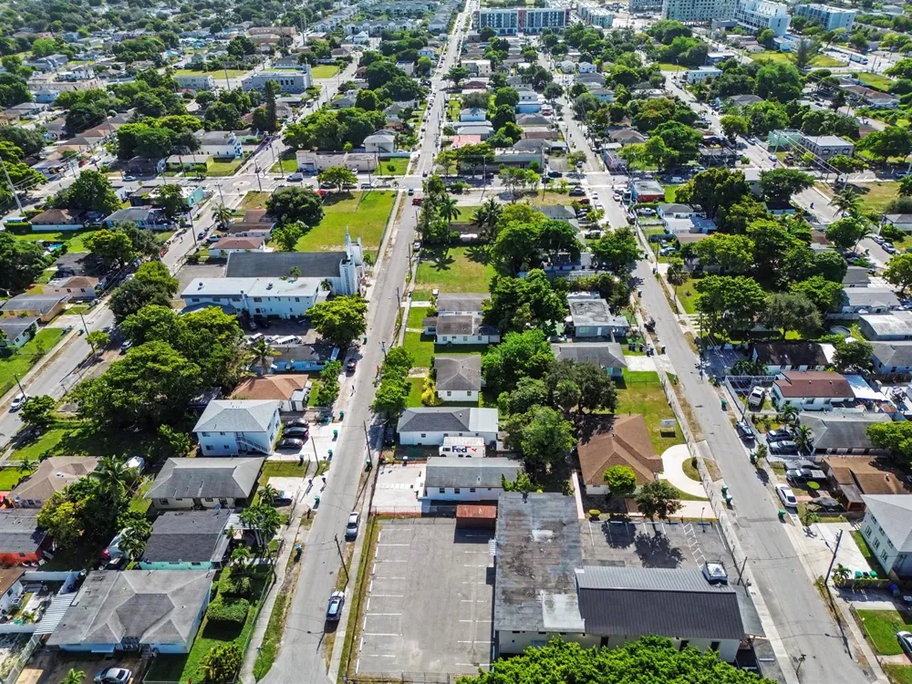 1880 NW 65TH STREET Miami, FL 33147