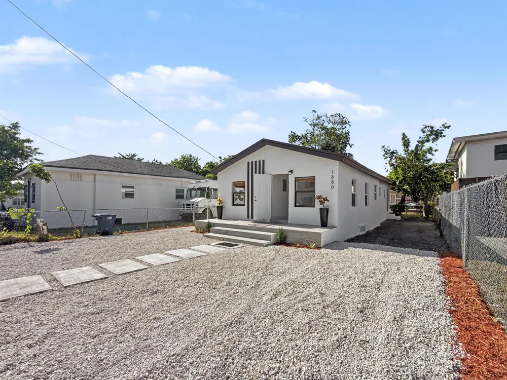 1880 NW 65TH STREET Miami, FL 33147