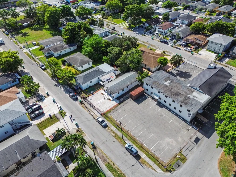 1880 NW 65TH STREET Miami, FL 33147