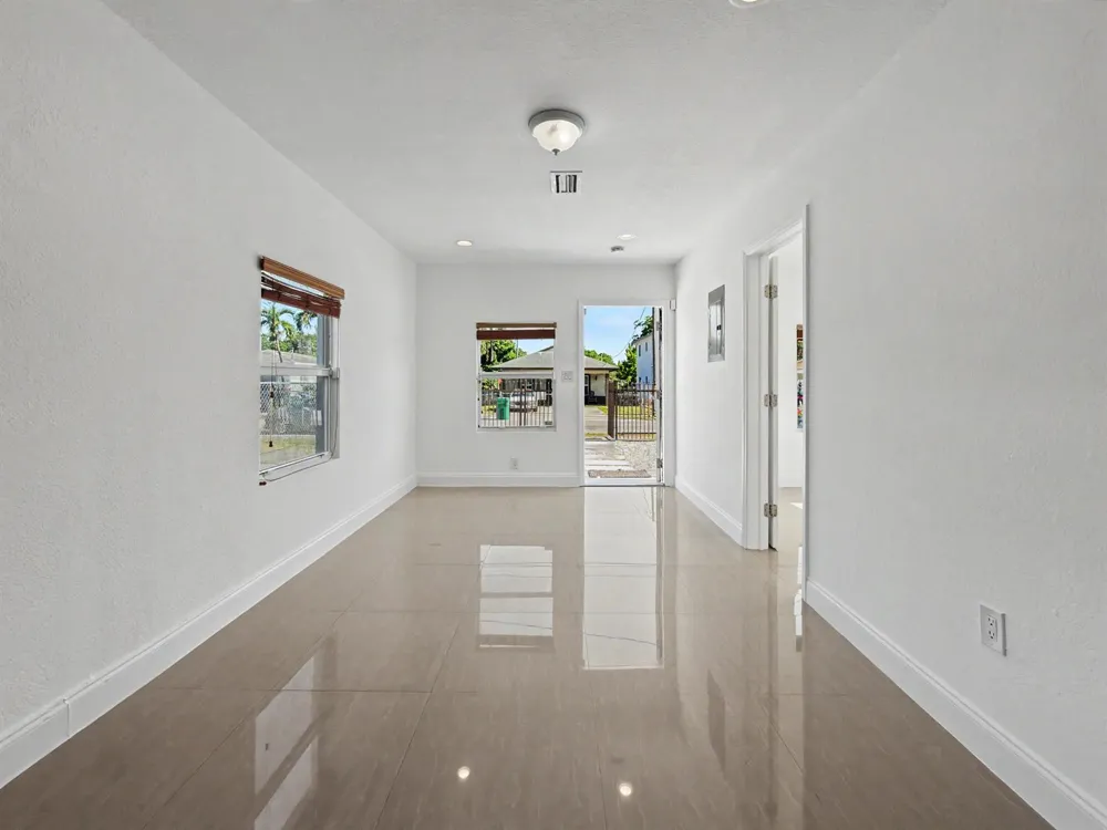1880 NW 65TH STREET Miami, FL 33147