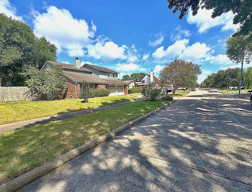 7302 Treewater Drive Houston, TX 77072