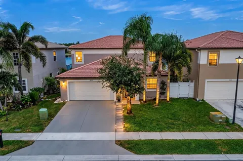 6642 Rainwood Cove Lane