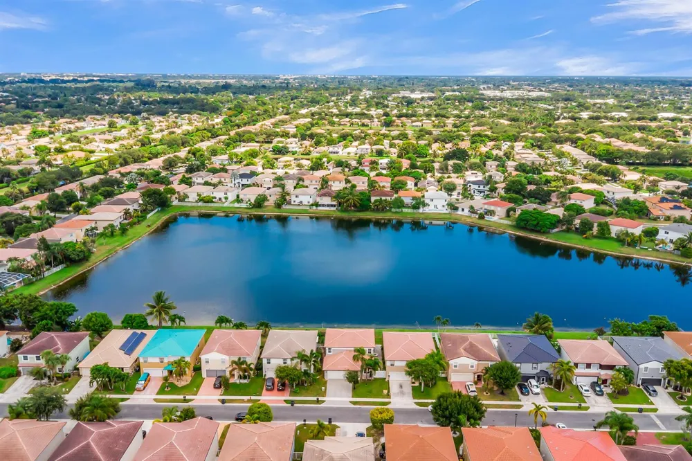 6642 Rainwood Cove Lane Lake Worth, FL 33463