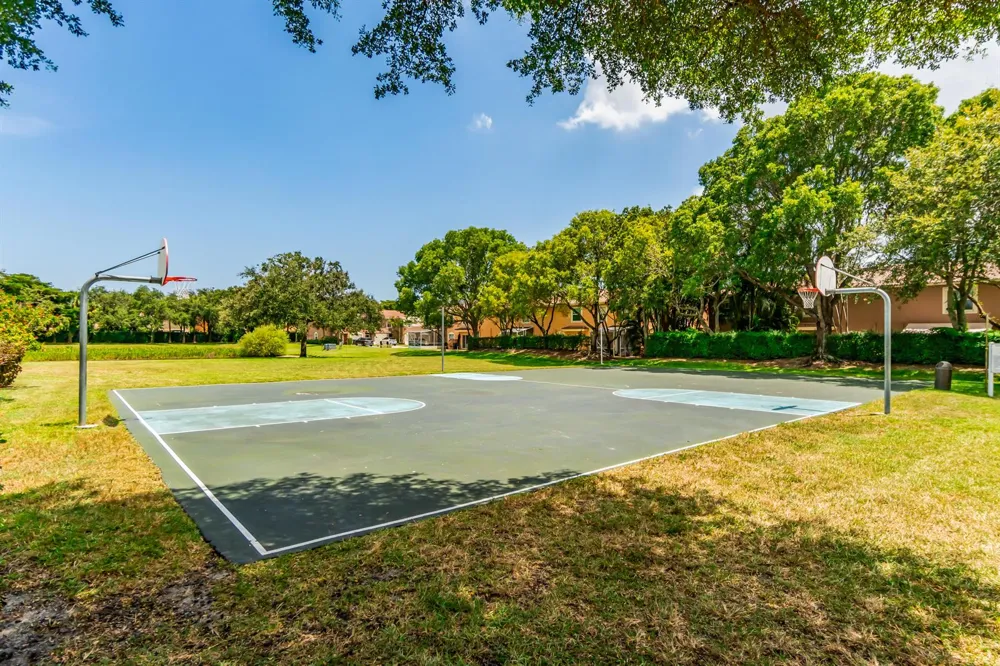 6642 Rainwood Cove Lane Lake Worth, FL 33463