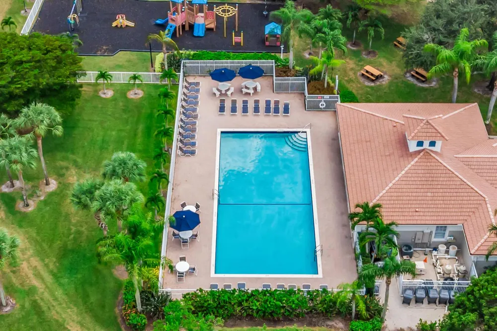 6642 Rainwood Cove Lane Lake Worth, FL 33463