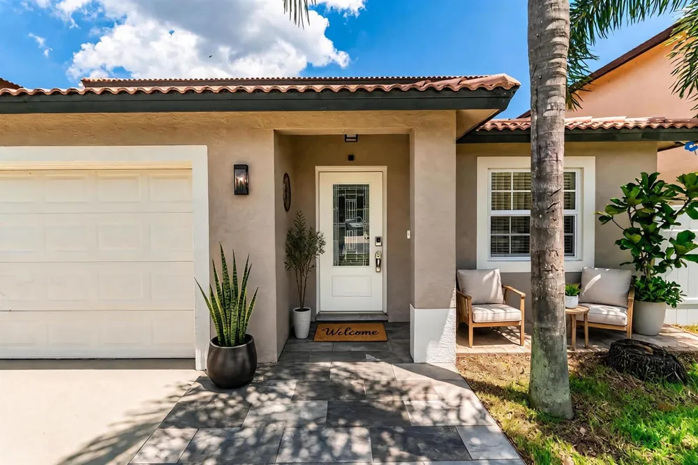 6642 Rainwood Cove Lane Lake Worth, FL 33463