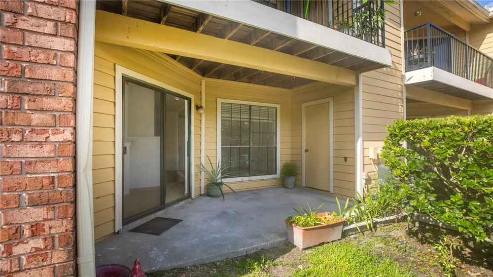 8711 FANCY FINCH DRIVE #101 Tampa, FL 33614