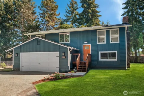 235 Dennis Street SW