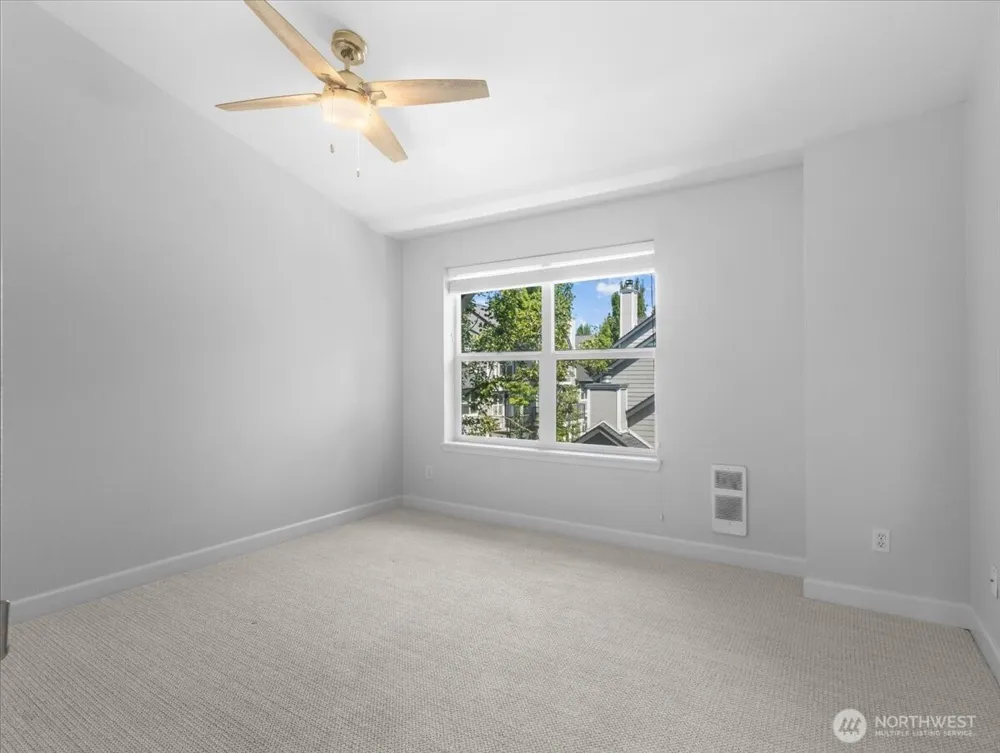 758 SE Fairwinds Loop Vancouver, WA 98661