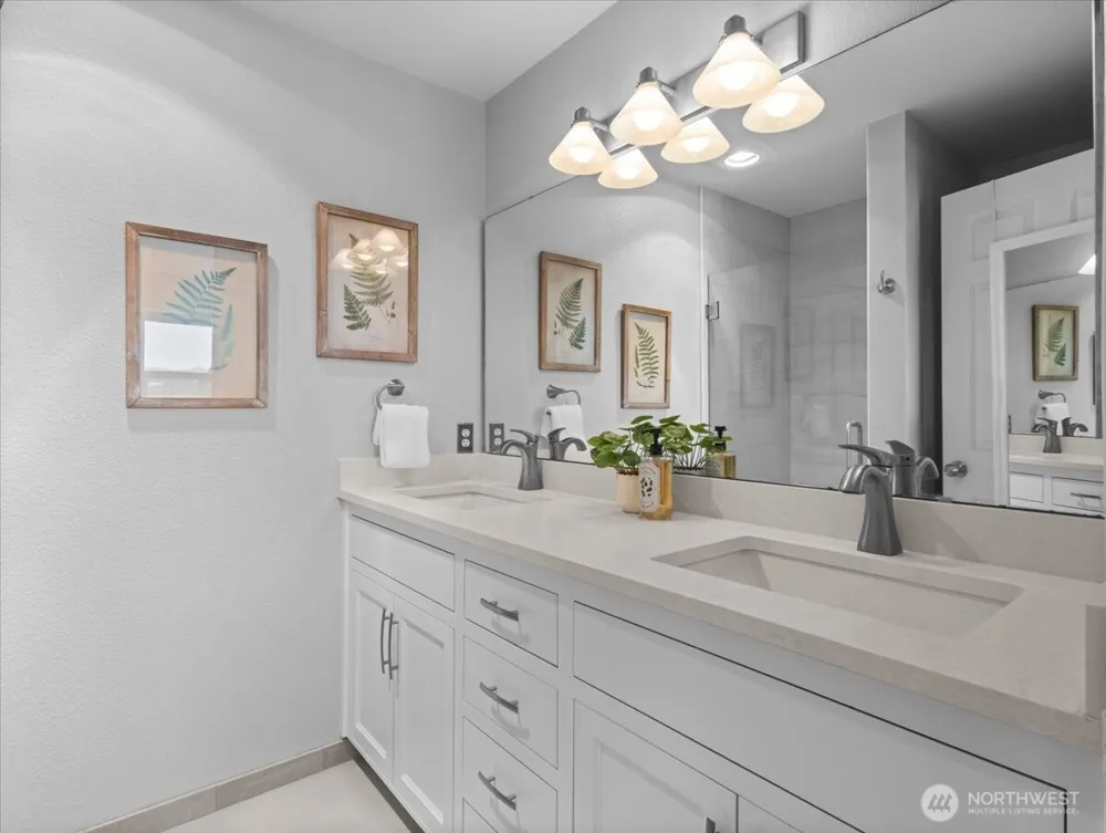 758 SE Fairwinds Loop Vancouver, WA 98661