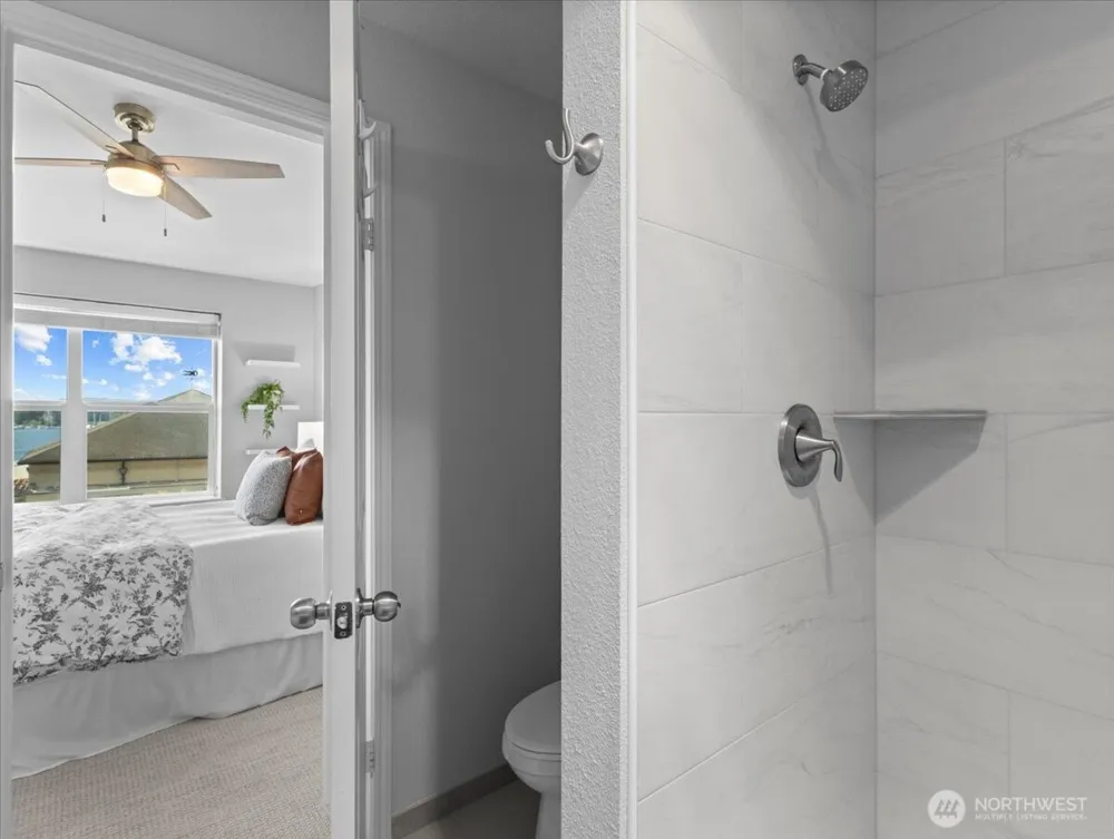 758 SE Fairwinds Loop Vancouver, WA 98661