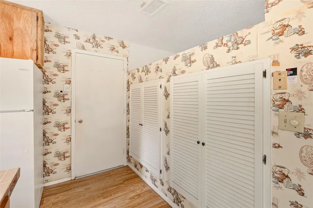 2560 ELDERBERRY DRIVE Clearwater, FL 33761