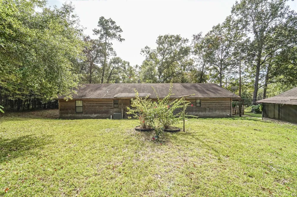 512 County Road 2550 Cleveland, TX 77327