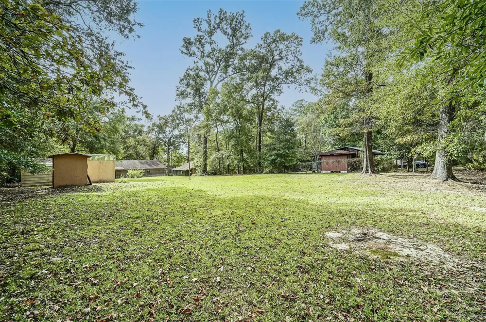 512 County Road 2550 Cleveland, TX 77327
