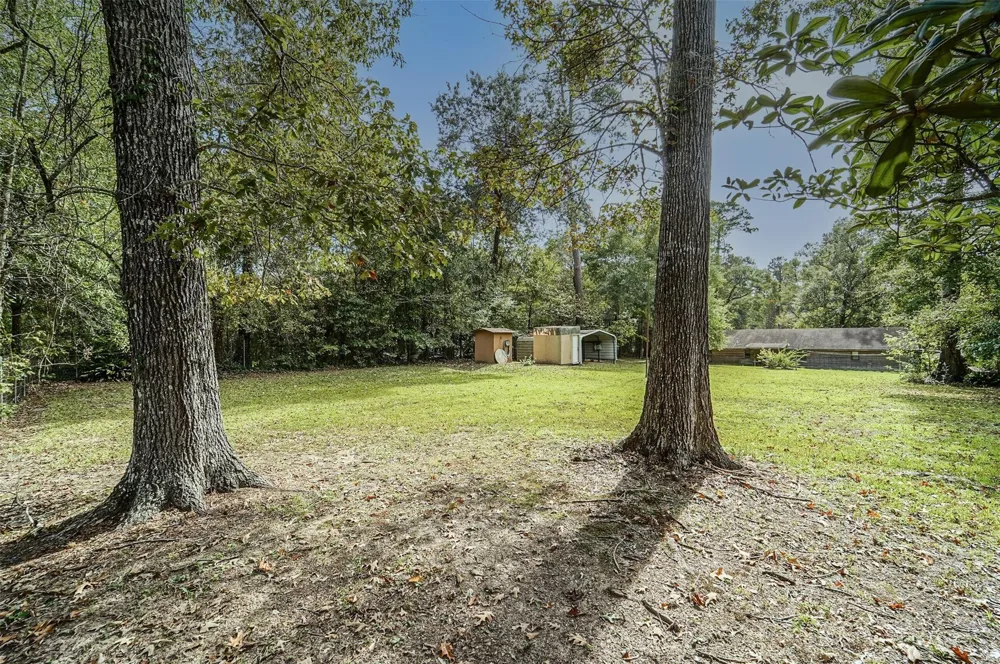 512 County Road 2550 Cleveland, TX 77327