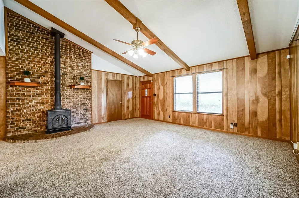 512 County Road 2550 Cleveland, TX 77327
